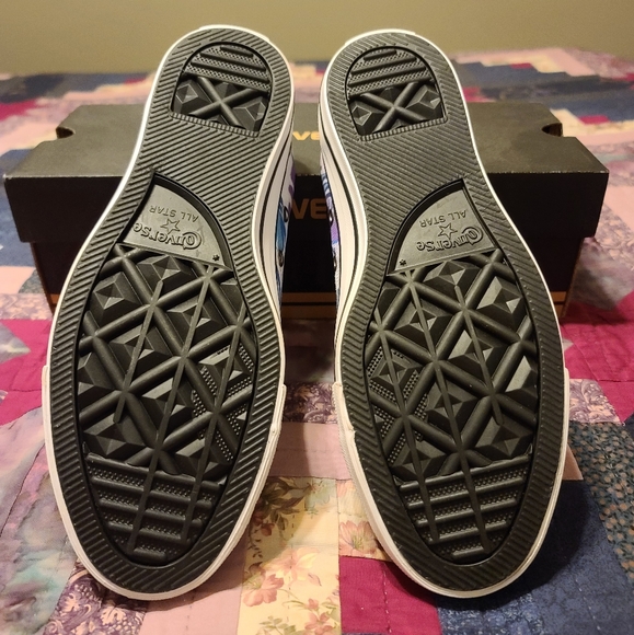 Converse Unisex Sneakers - Picture 3 of 5